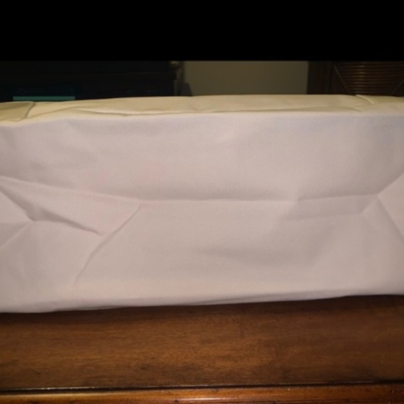 New Burberry Overnight Bag / Tote - Picture 8 of 10